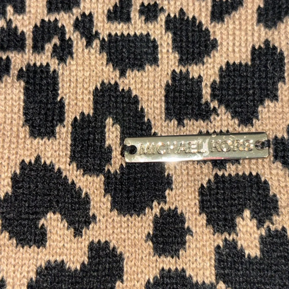 Michael Kors Women OS Tan Leopard Print Infinity Scarf Chic Animal Print